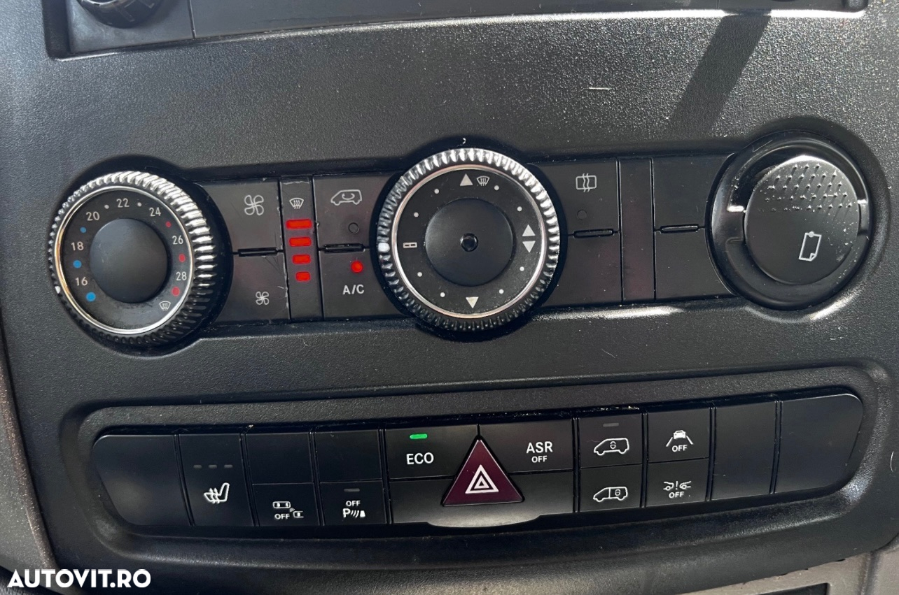 Mercedes-Benz Sprinter - 22