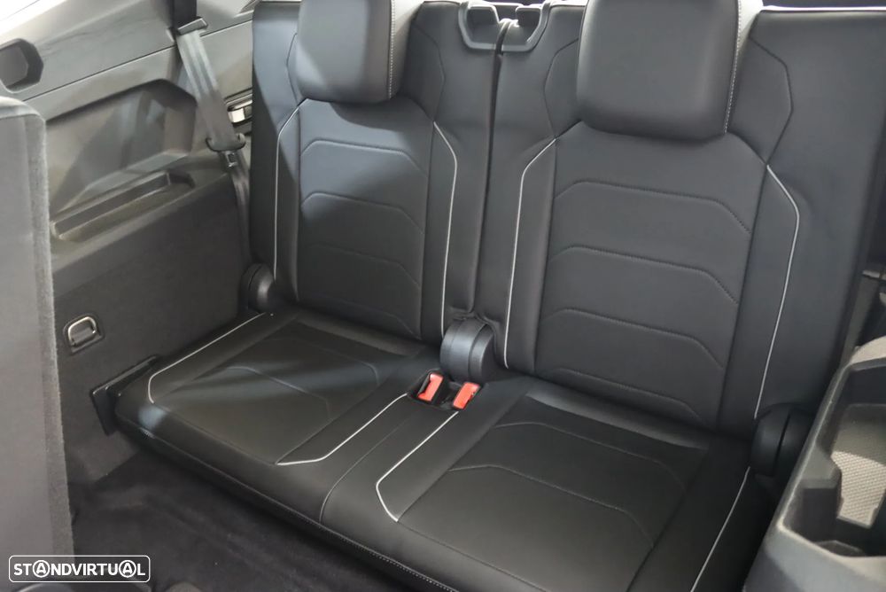 VW Tiguan Allspace 1.5 TSI R-Line DSG - 41