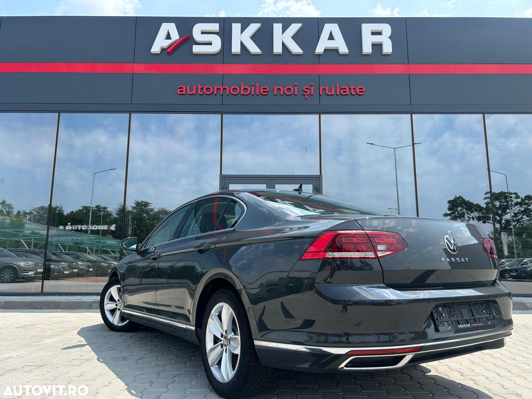 Volkswagen Passat 2.0 TDI DSG Highline - 8