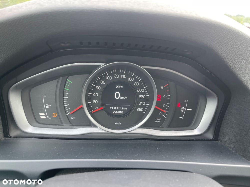 Volvo V60 D4 Edition - 23