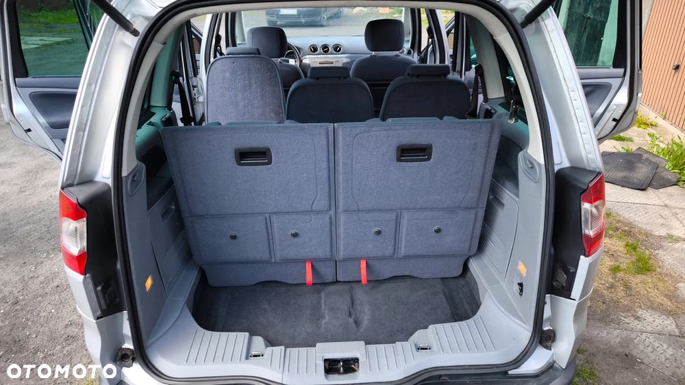 Ford Galaxy - 14