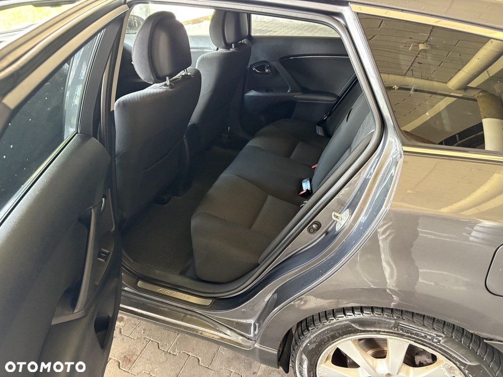 Toyota Avensis - 13
