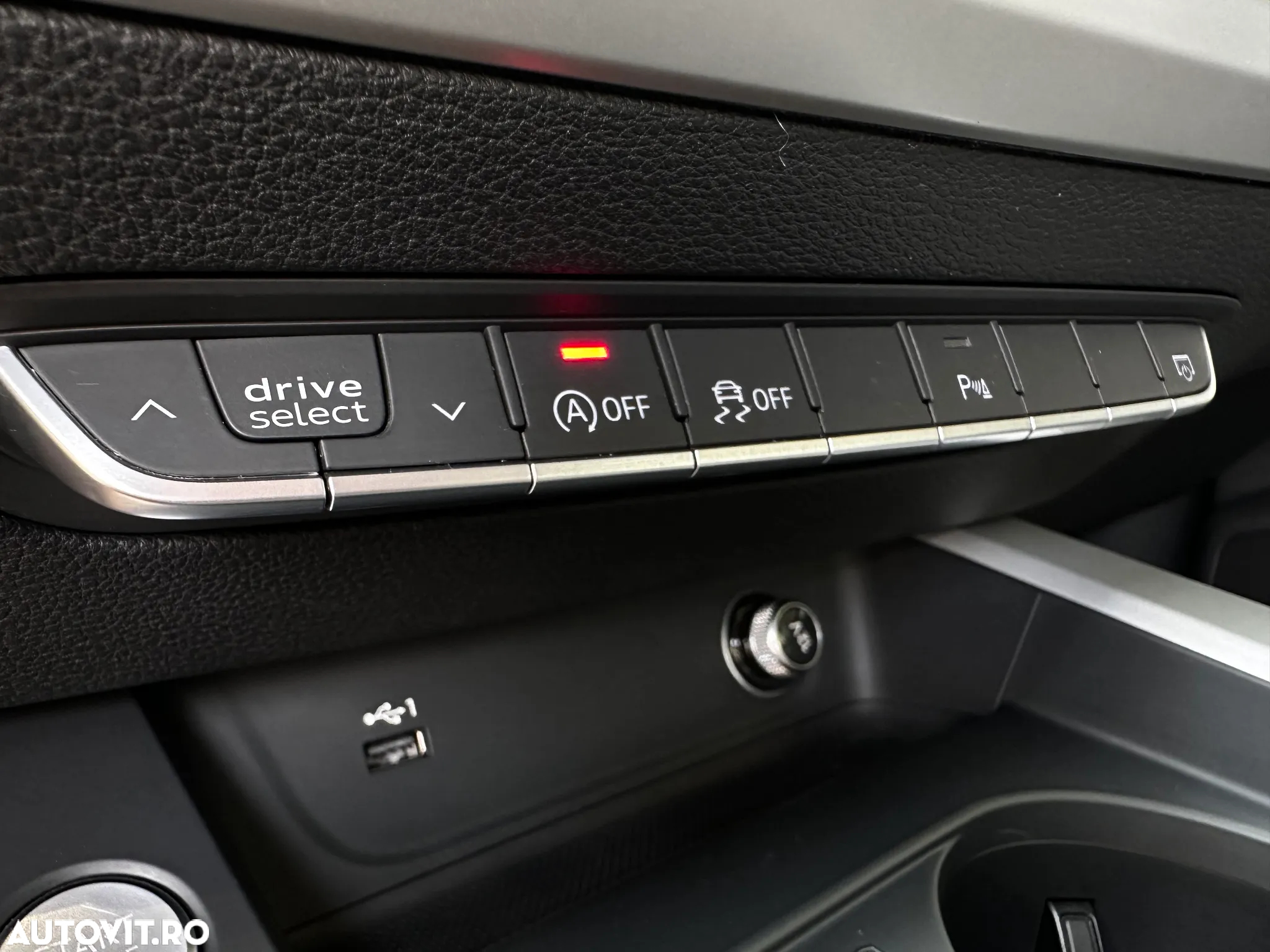 Audi A4 35 TFSI S tronic S line - 30