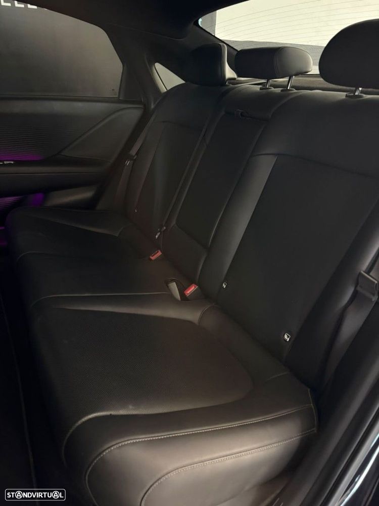 Hyundai IONIQ 77 kWh Vanguard — fotografia 13