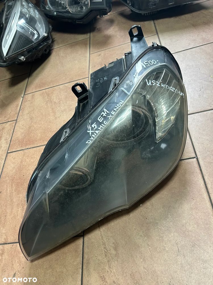 LAMPA BMW X5 E71 LEWY PRZÓD BIXENON USZKODZONA - 1