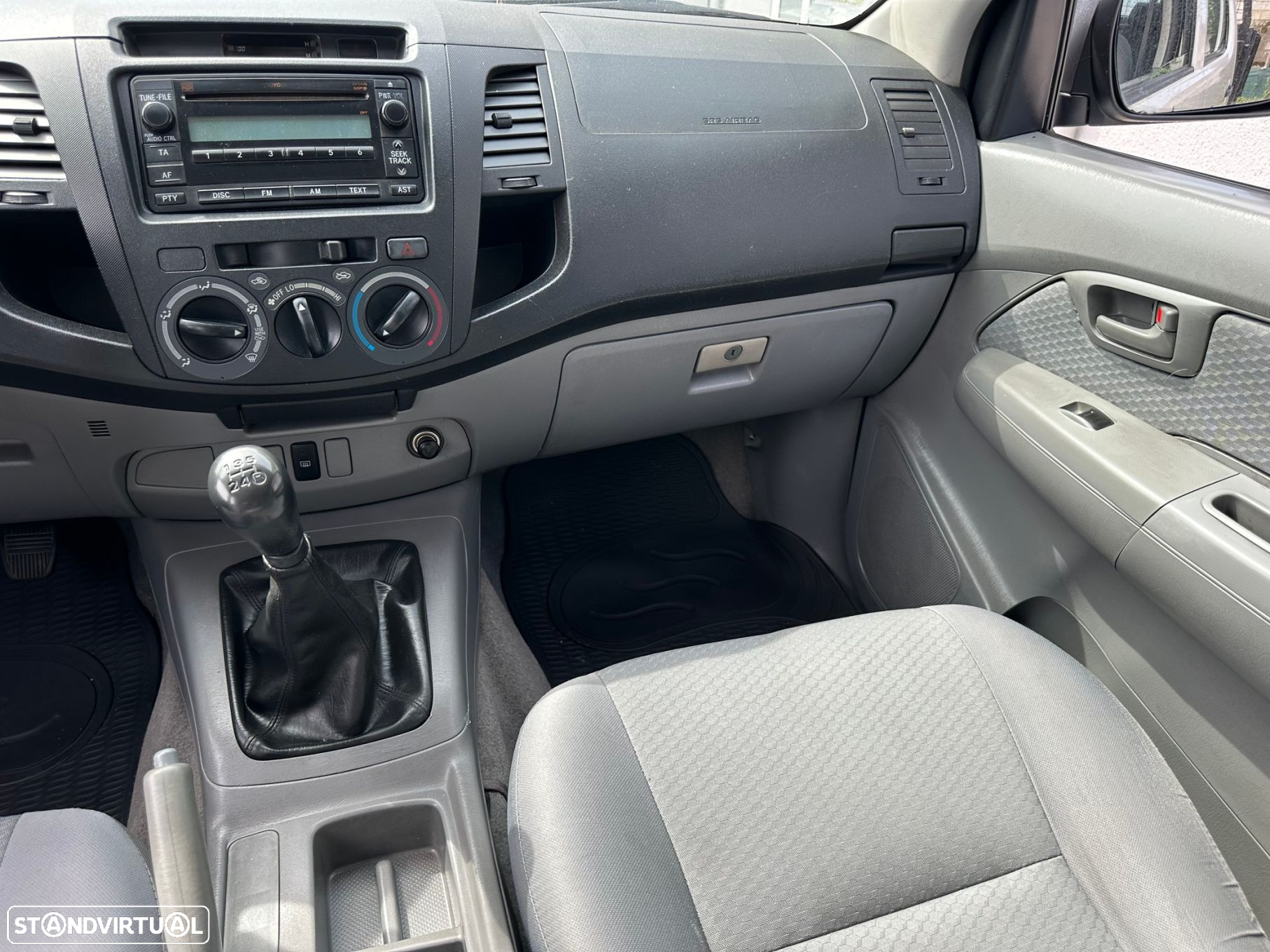 Toyota Hilux 2.5 D-4D 2WD CD - 15