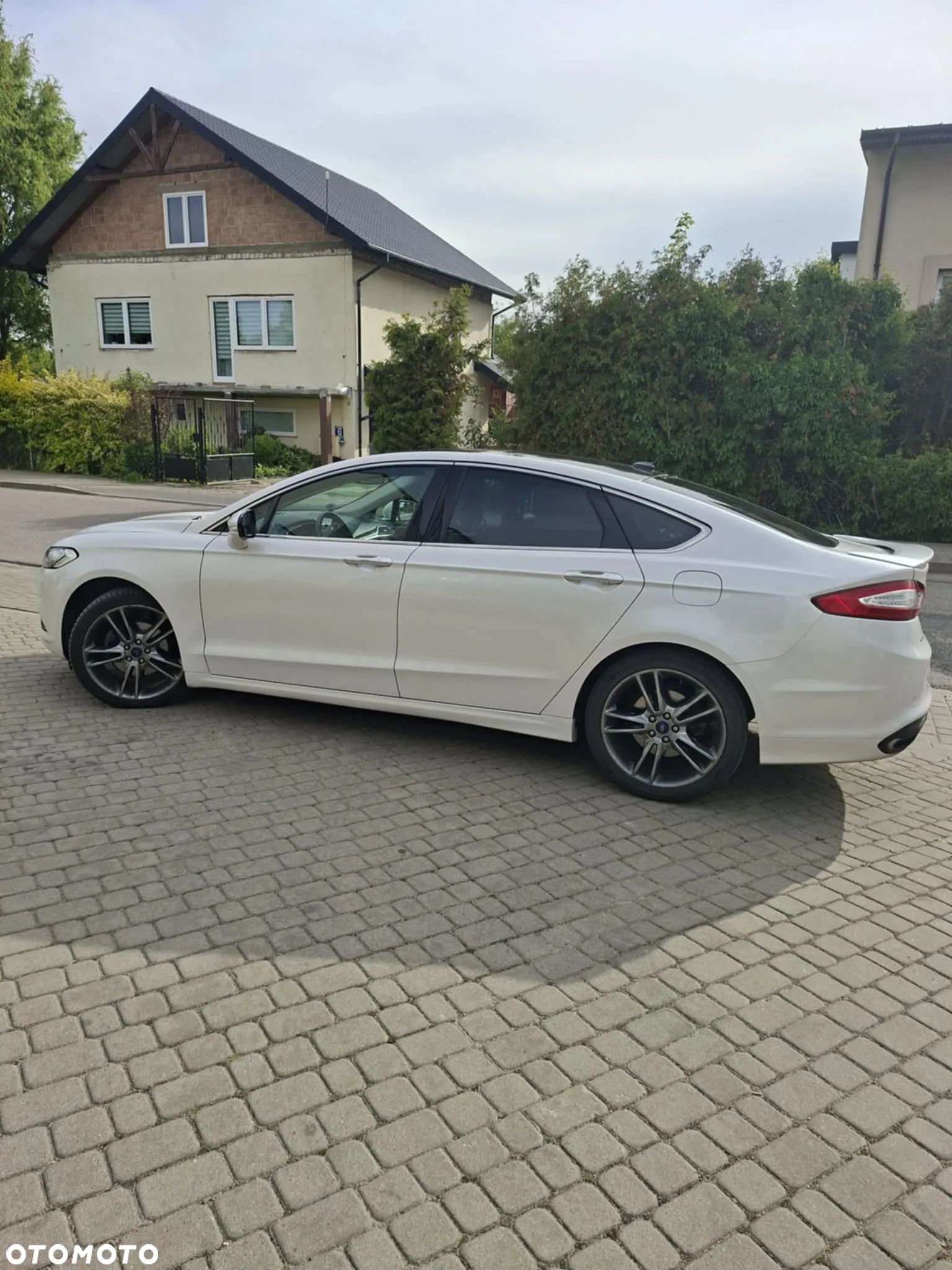 Ford Mondeo 2.0 EcoBoost Titanium - 1