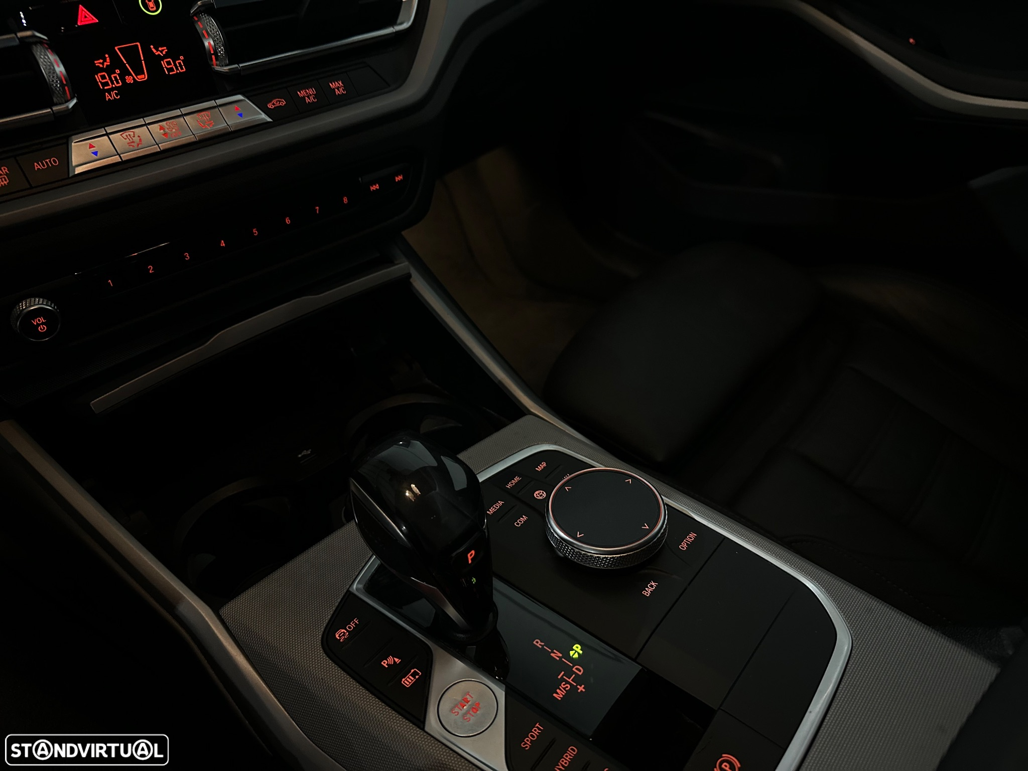 BMW 330 e Auto - 24