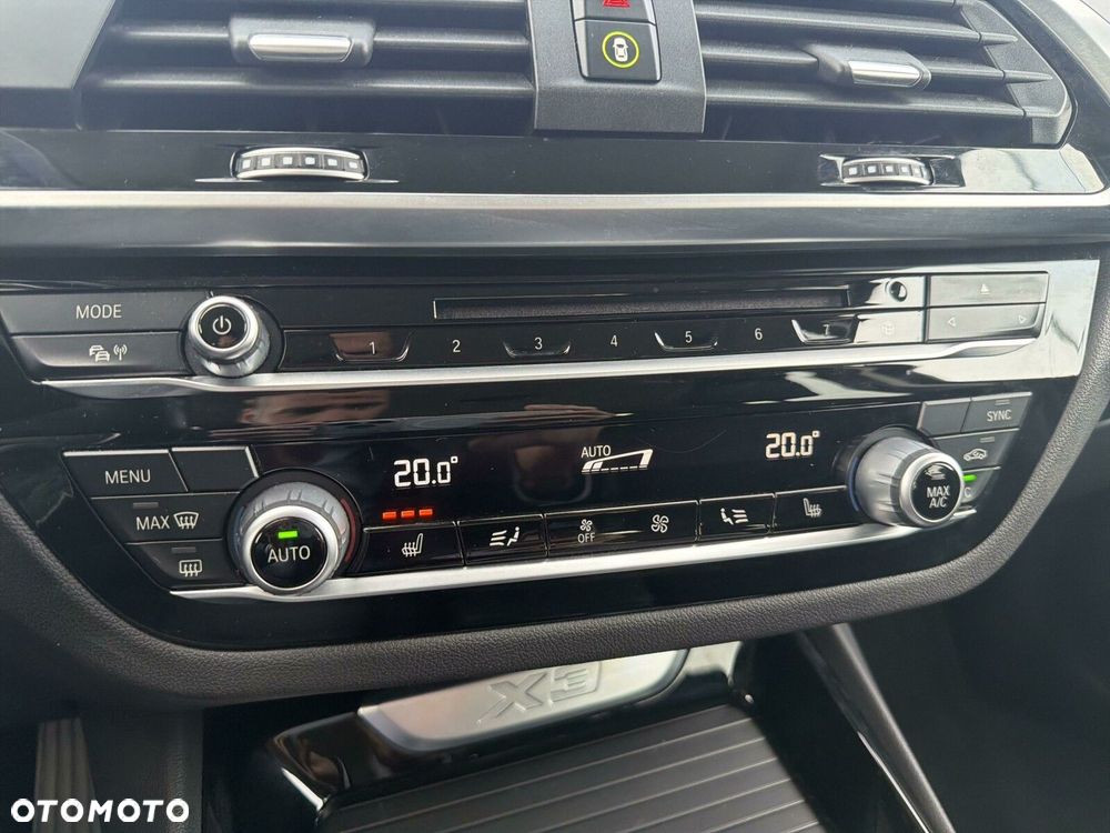 BMW X3 xDrive20d Advantage - 17
