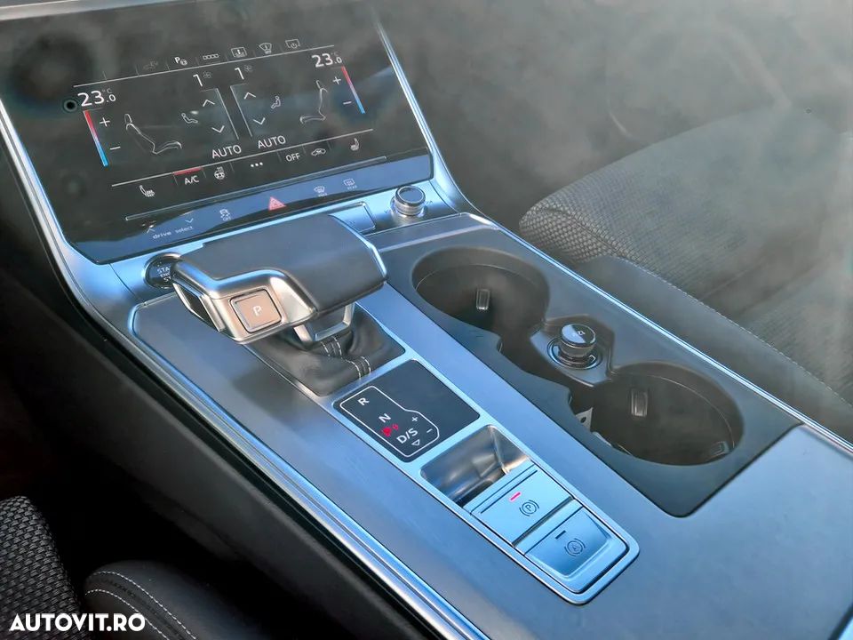 Audi A6 50 TFSI e quattro S tronic design - 17
