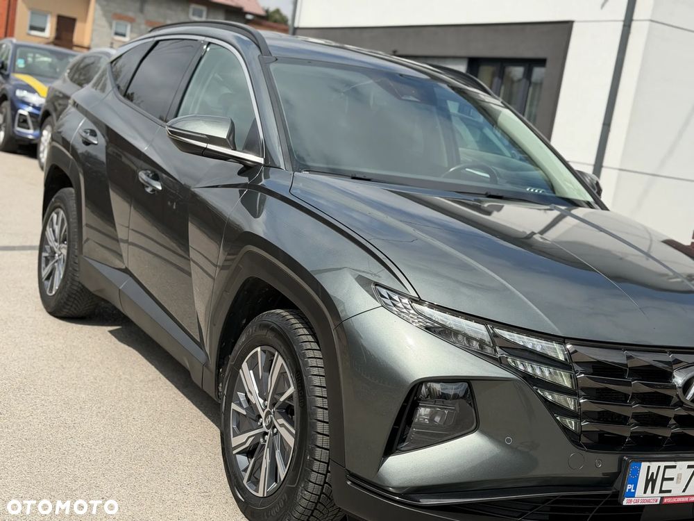 Hyundai Tucson 1.6 T-GDi HEV Executive 4WD - 37