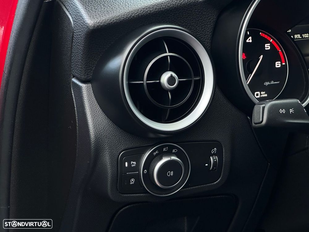 Alfa Romeo Stelvio 2.2 D Sprint AT8 - 14