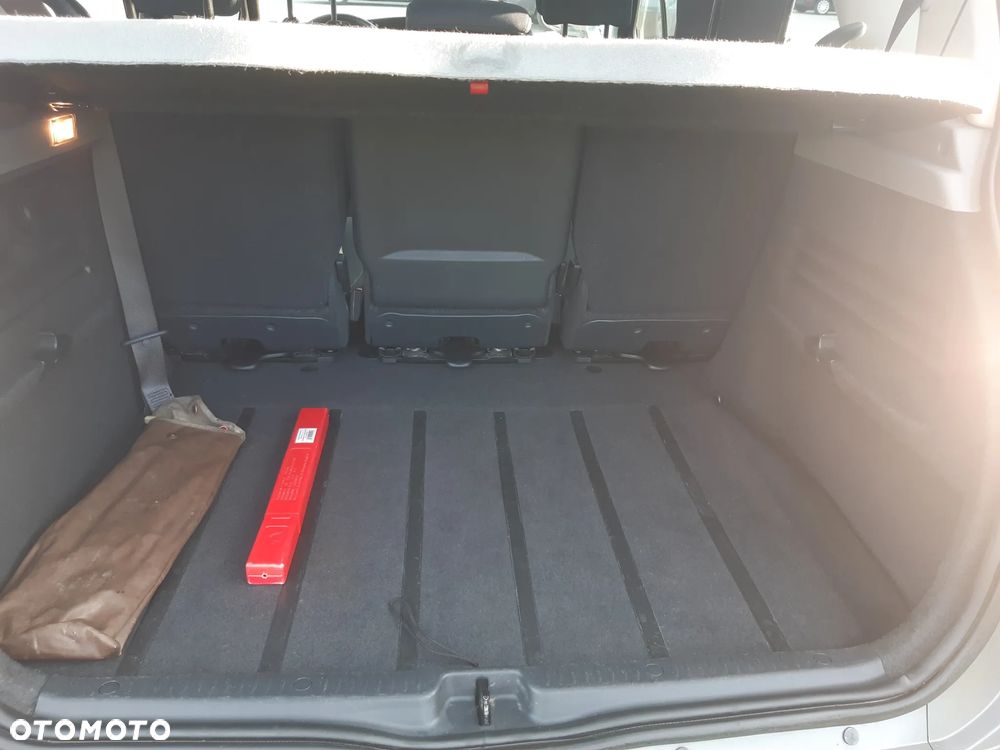 Renault Scenic - 5