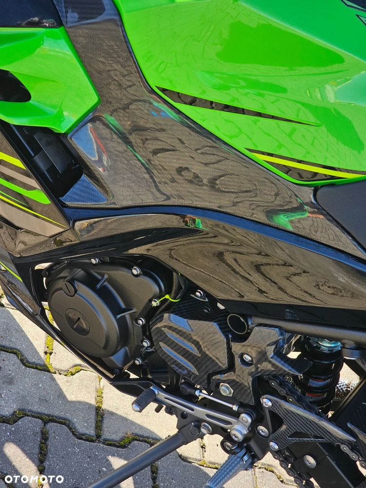 Kawasaki Ninja 400 - 15