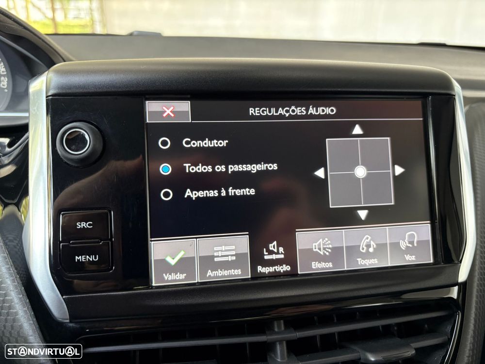 Peugeot 2008 1.2 PureTech Style - 30