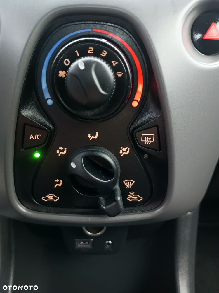 Peugeot 108 - 8