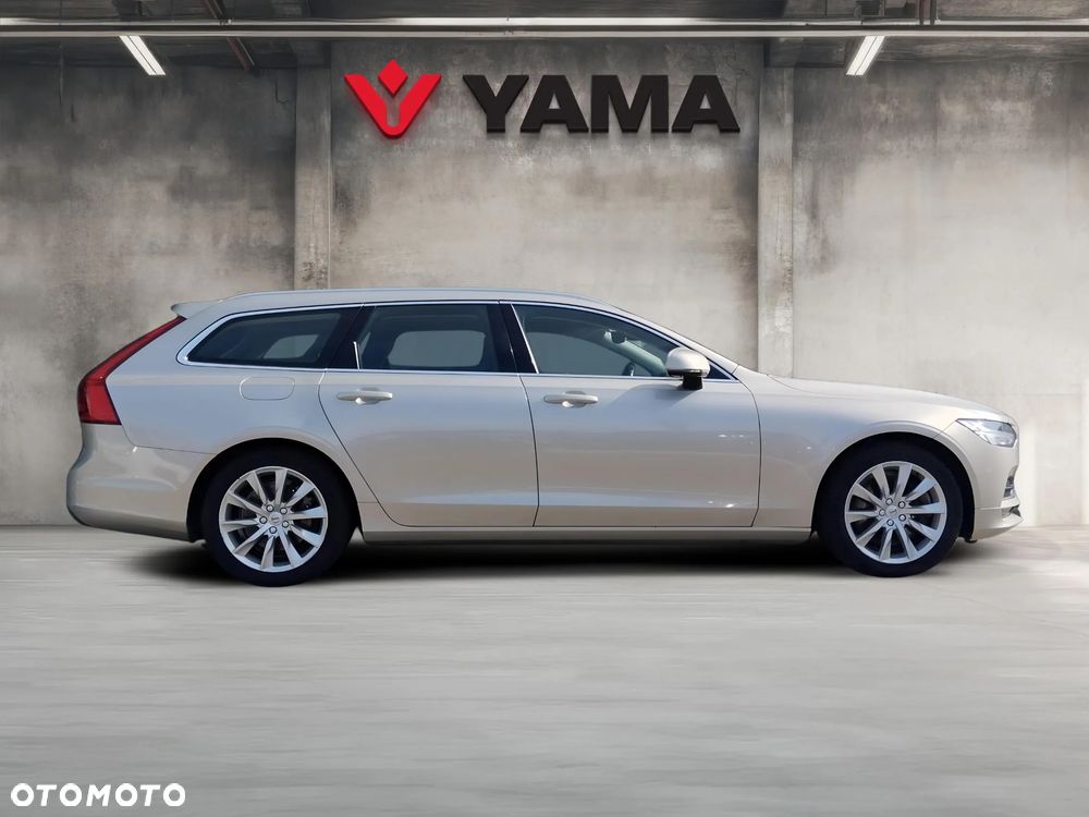 Volvo V90 D5 SCR AWD Momentum - 6