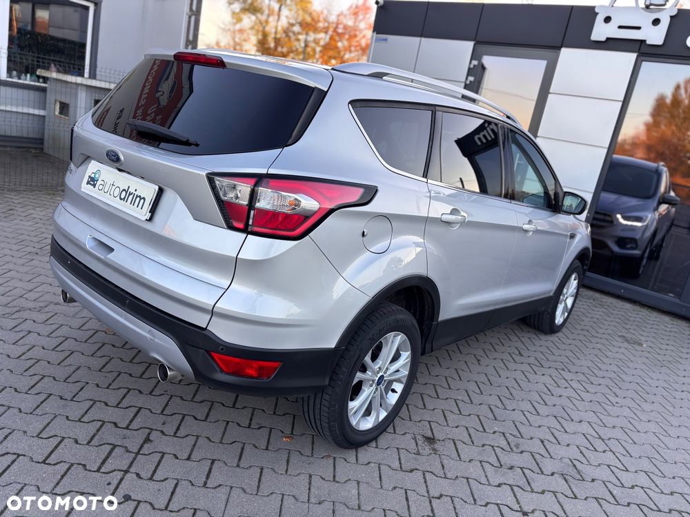 Ford Kuga 2.0 TDCi 2x4 Titanium - 17
