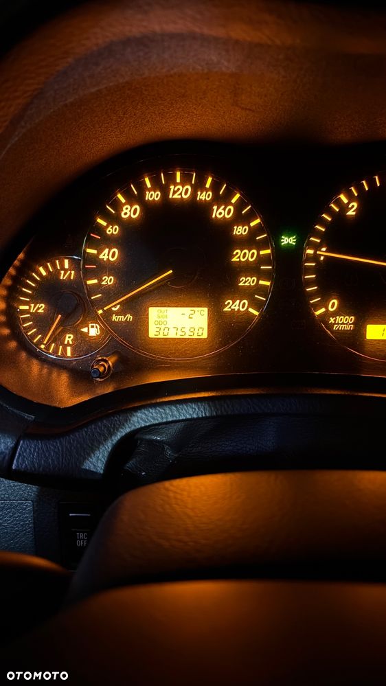 Toyota Avensis 2.2 D-CAT Sol - 14