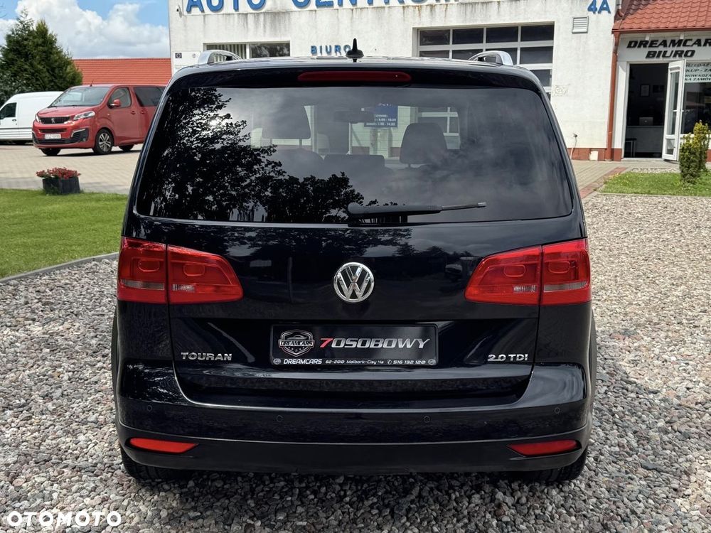 Volkswagen Touran - 13