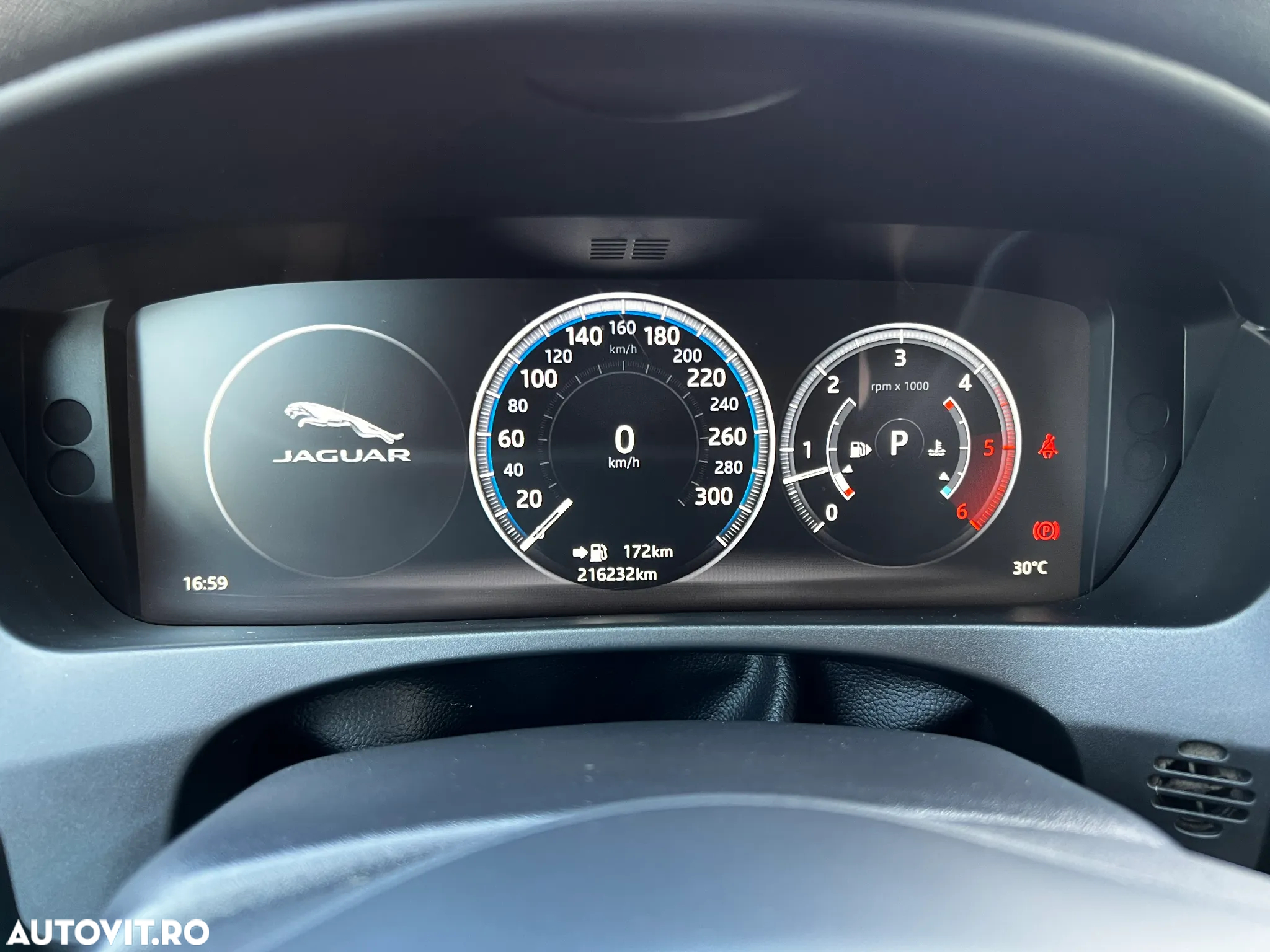 Jaguar F-Pace 3.0 AWD First Edition - 28