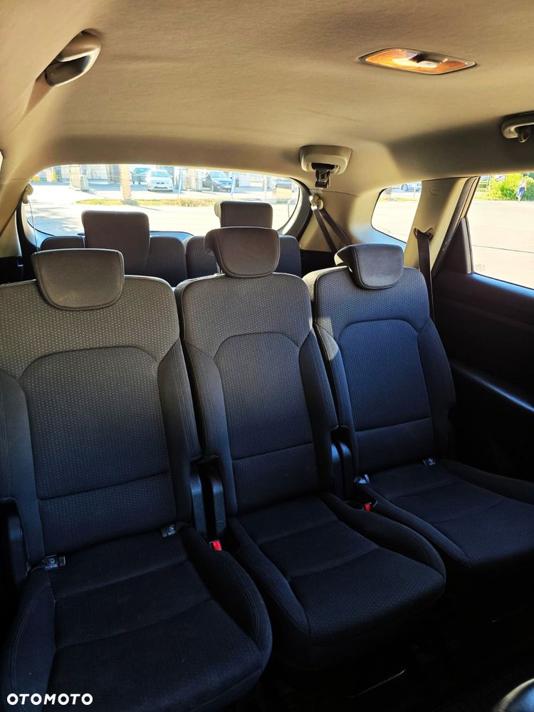 Kia Carens 1.7 CRDi L 7os - 26