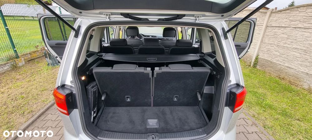 Volkswagen Touran 2.0 TDI SCR DSG Highline - 28