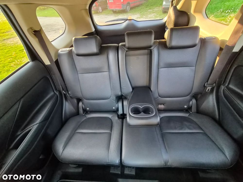 Mitsubishi Outlander - 27