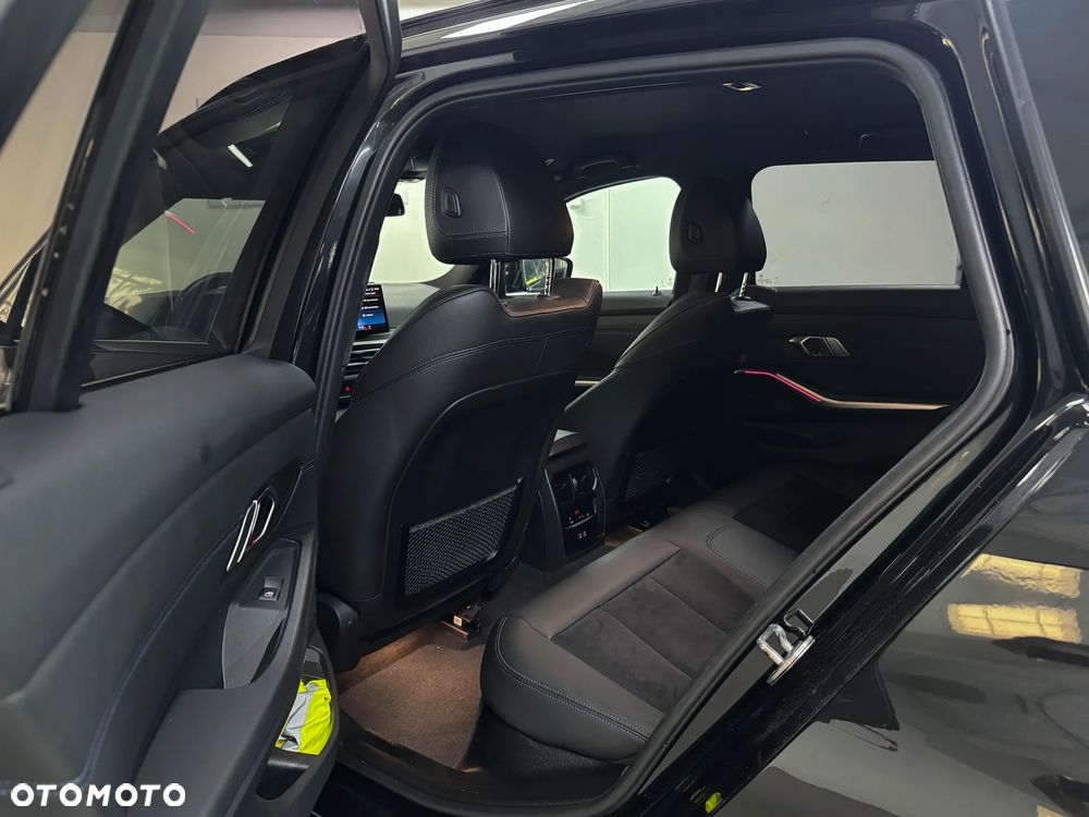 BMW Seria 3 320d xDrive M Sport Shadow - 4