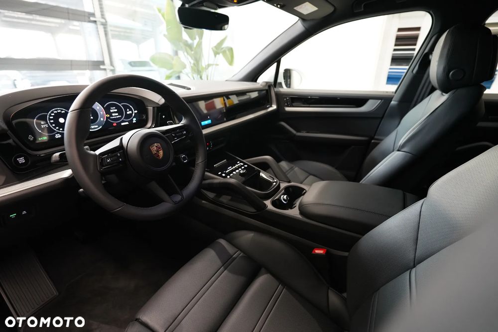 Porsche Cayenne Standard - 9