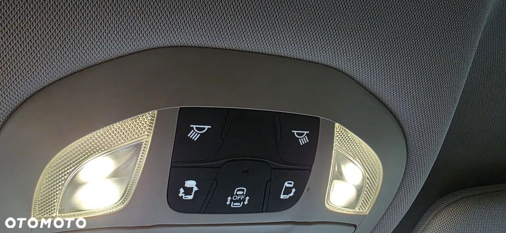 Chrysler Pacifica - 20