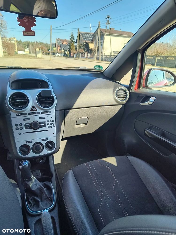 Opel Corsa 1.4 16V 150 Jahre - 21