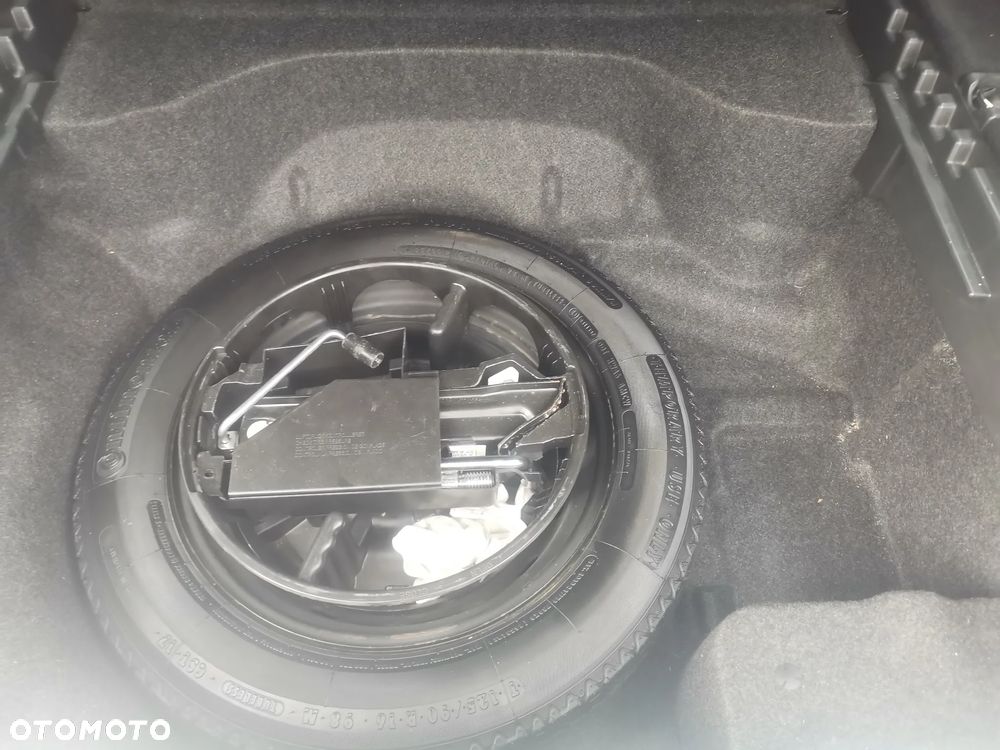 Mercedes-Benz Klasa E - 18