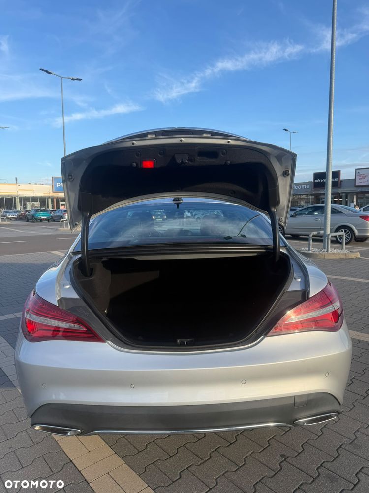 Mercedes-Benz CLA 180 7G-DCT AMG Line - 9