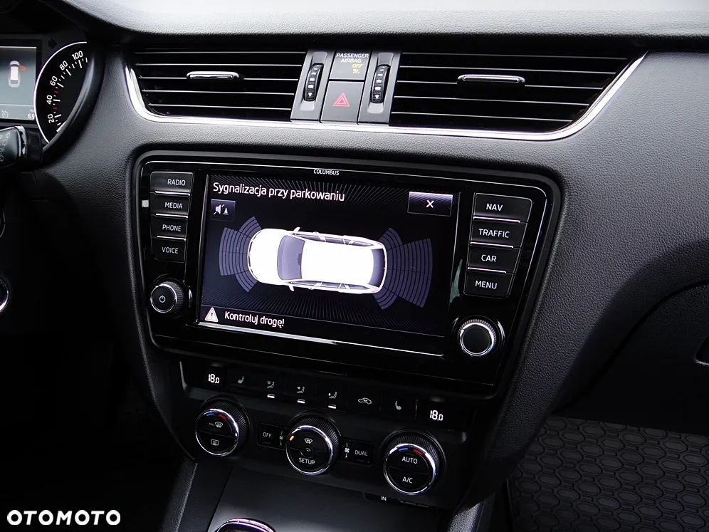 Skoda Octavia 1.8 TSI 4x4 DSG Style - 32