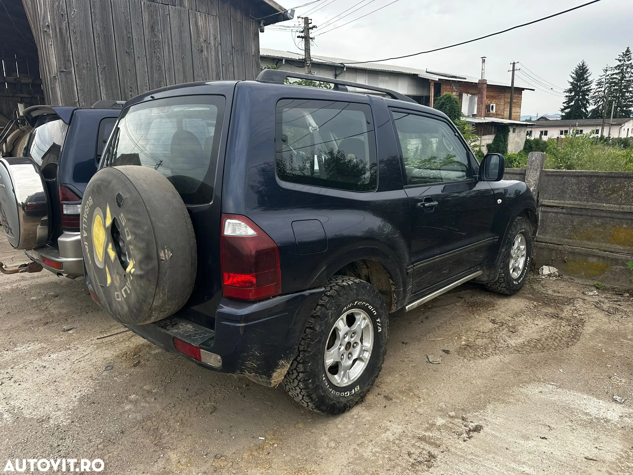 Mitsubishi Pajero SWB 3.2 DI-D Intense+ M/T - 4