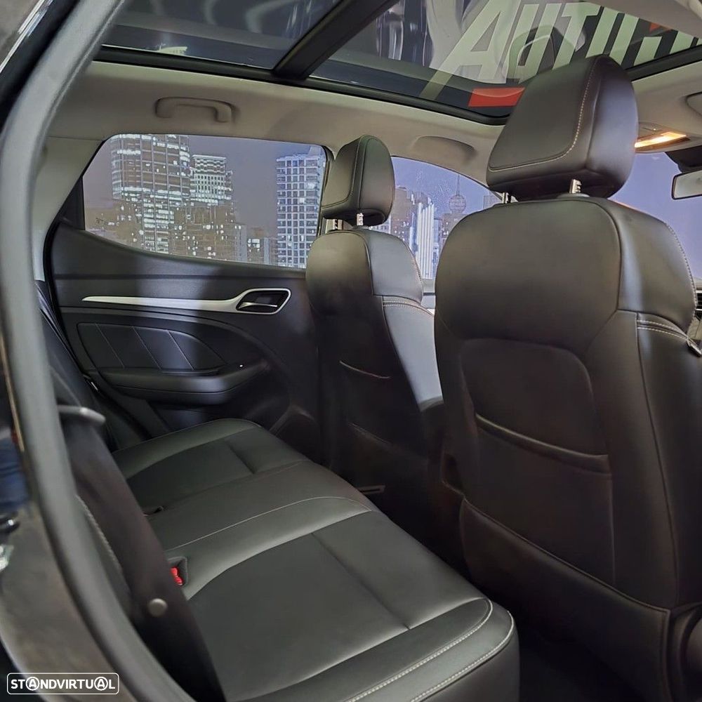 MG ZS EV 44.5 kWh Luxury - 22