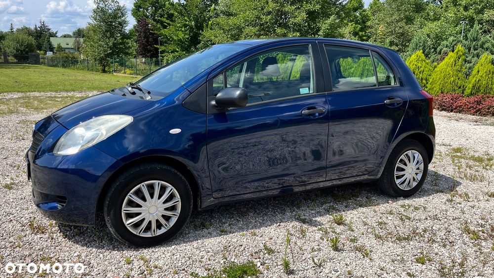 Toyota Yaris 1.0 Terra A/C - 3