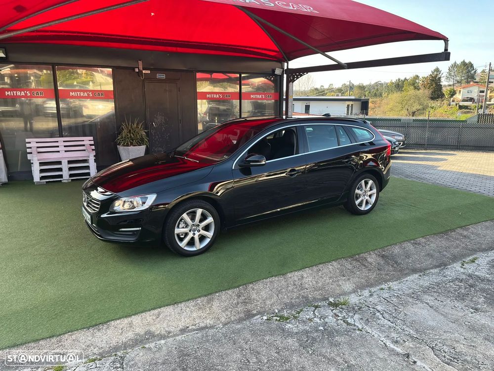 Volvo V60 2.0 D2 Momentum Drive - 1