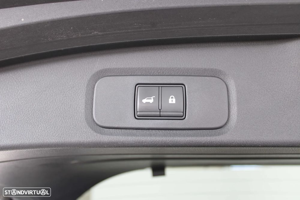 Nissan Qashqai 1.3 DIG-T N-Connecta - 30