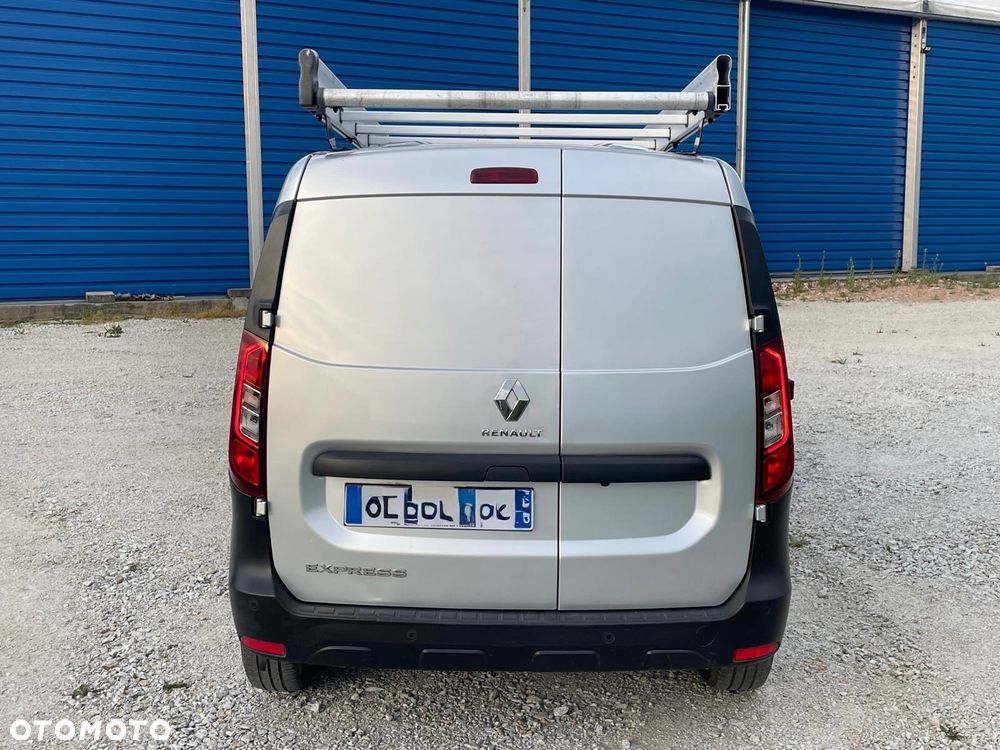 Renault Express - 6