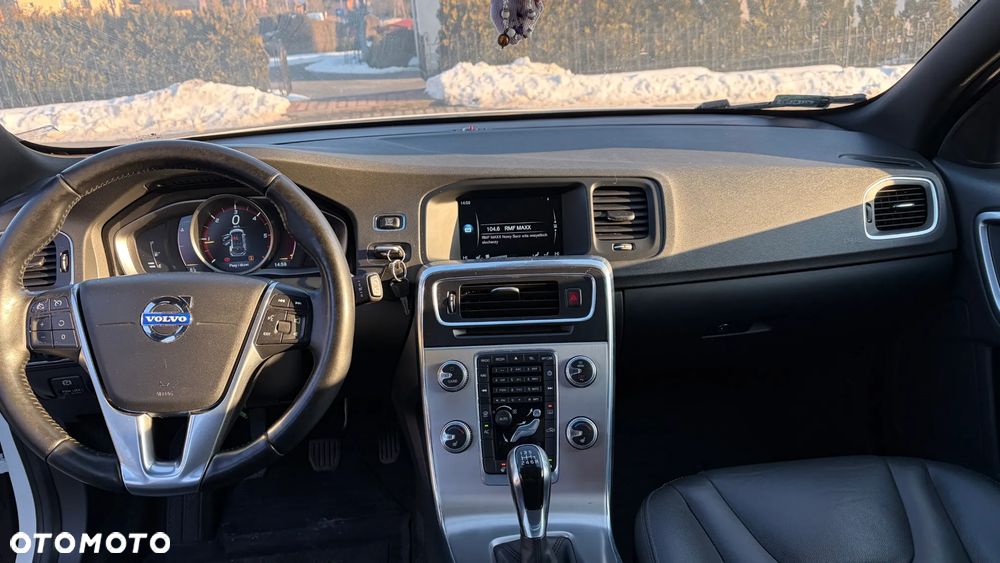 Volvo V60 D4 Summum - 7