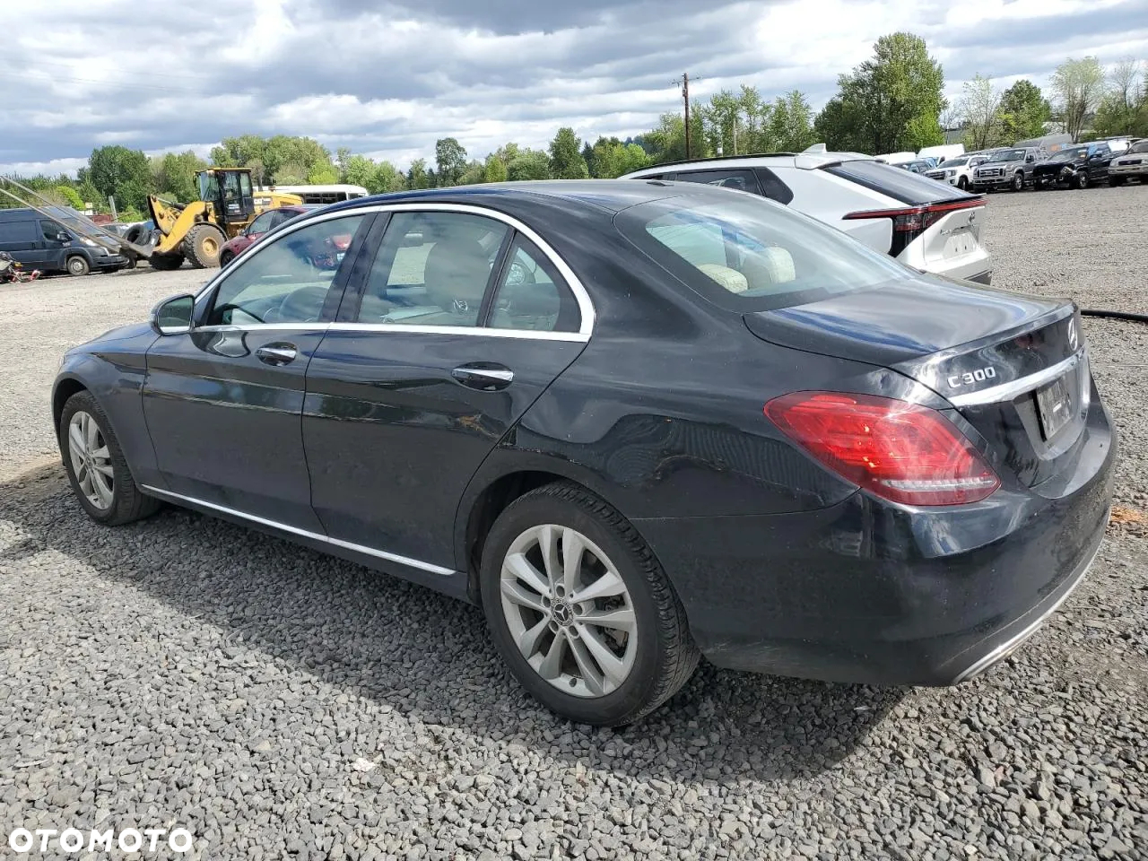 Mercedes-Benz Klasa C 300 9G-TRONIC - 3