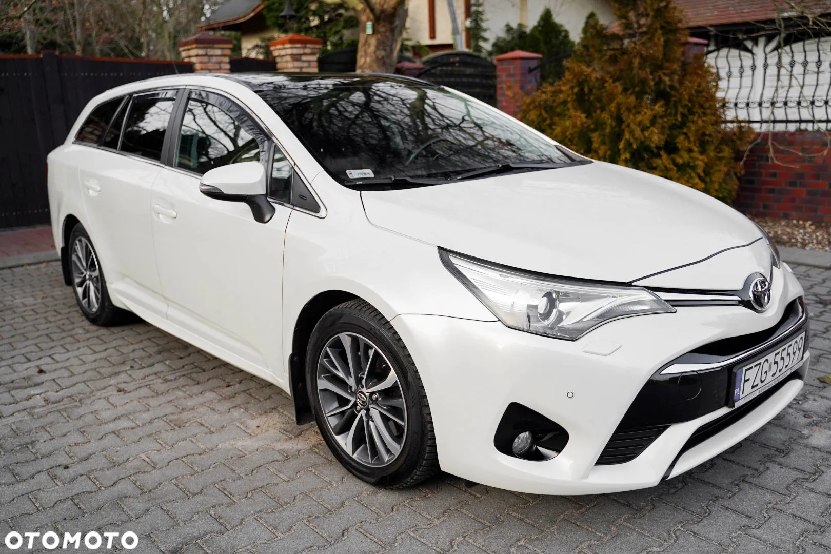 Toyota Avensis 2.0 D-4D Prestige - 15