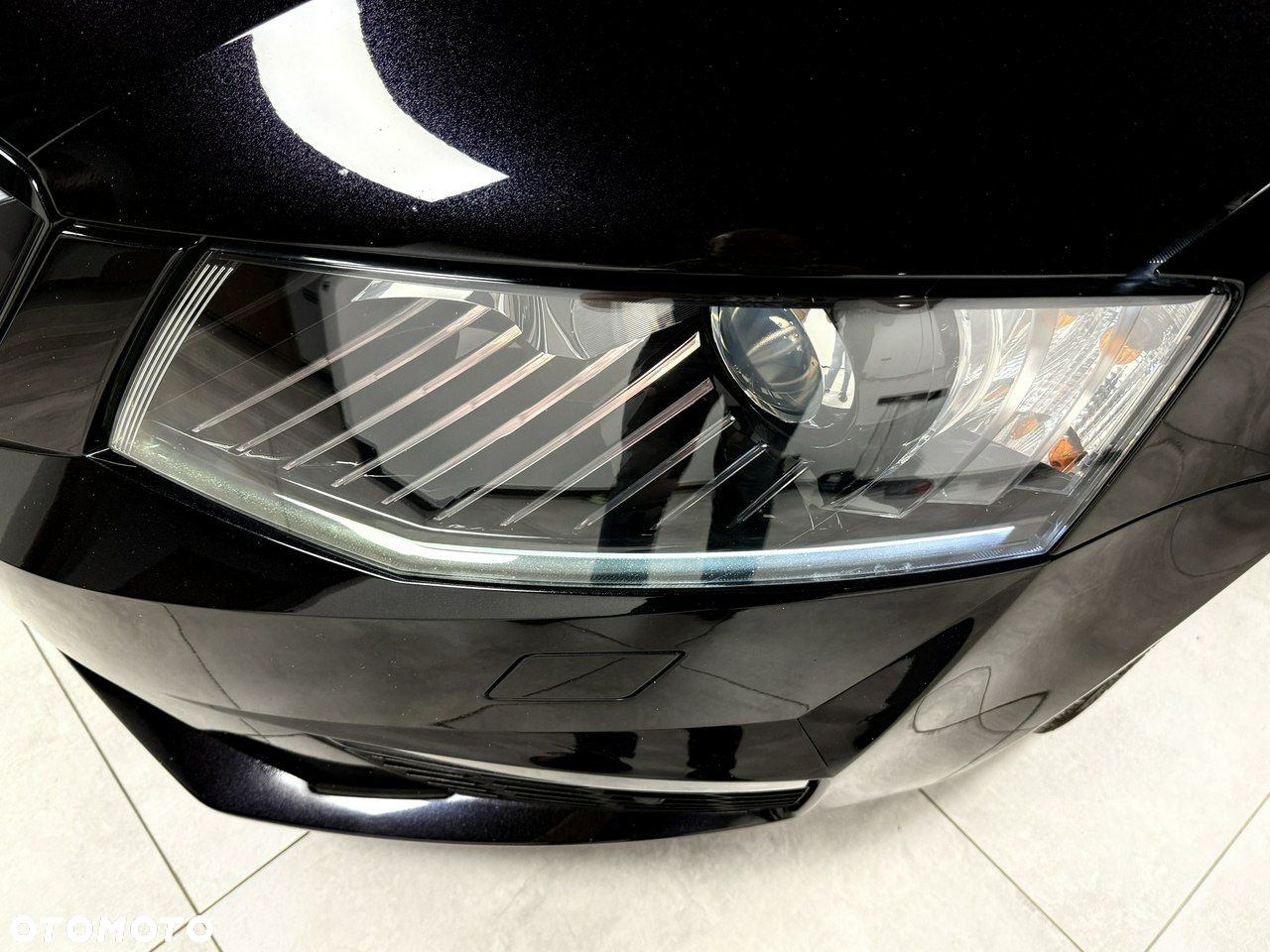 Skoda Octavia Combi 2.0 TDI DSG RS - 9