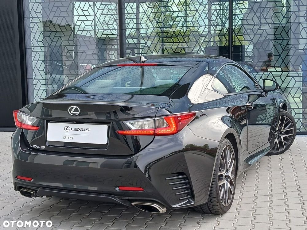 Lexus RC 200t / 300 F Sport - 12