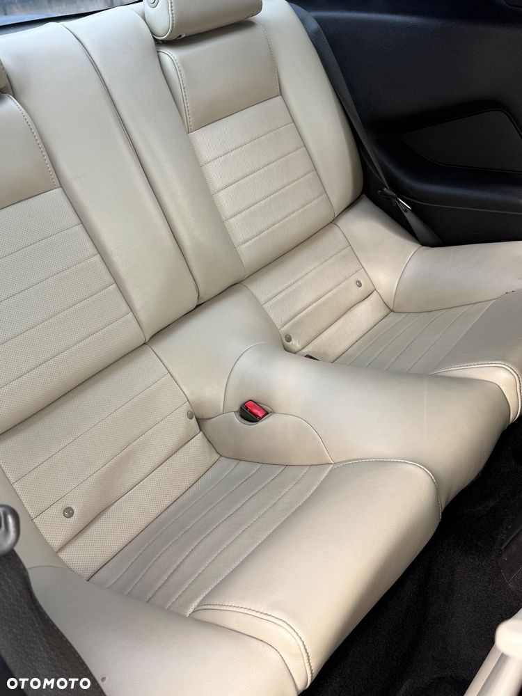 Ford Mustang 3.7 V6 Premium - 16