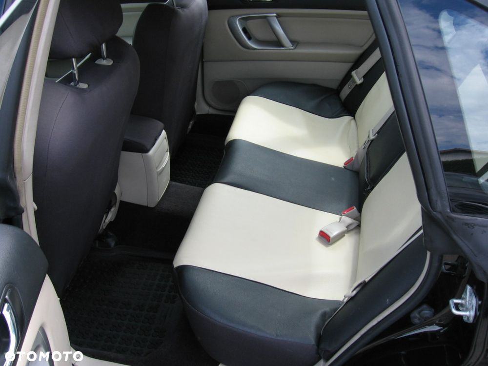 Subaru Legacy 2.0RC - 13
