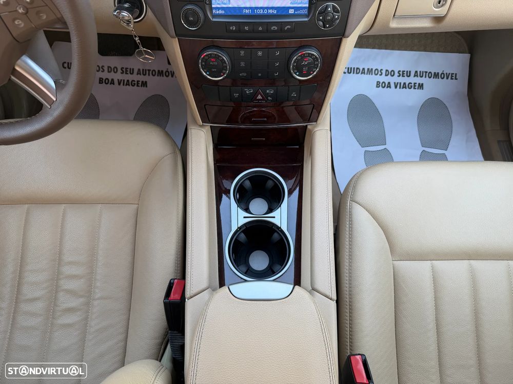 Mercedes-Benz ML 320 CDI - 12