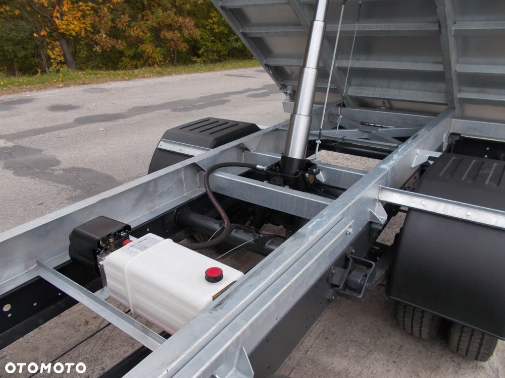 Iveco 35C12 - 5